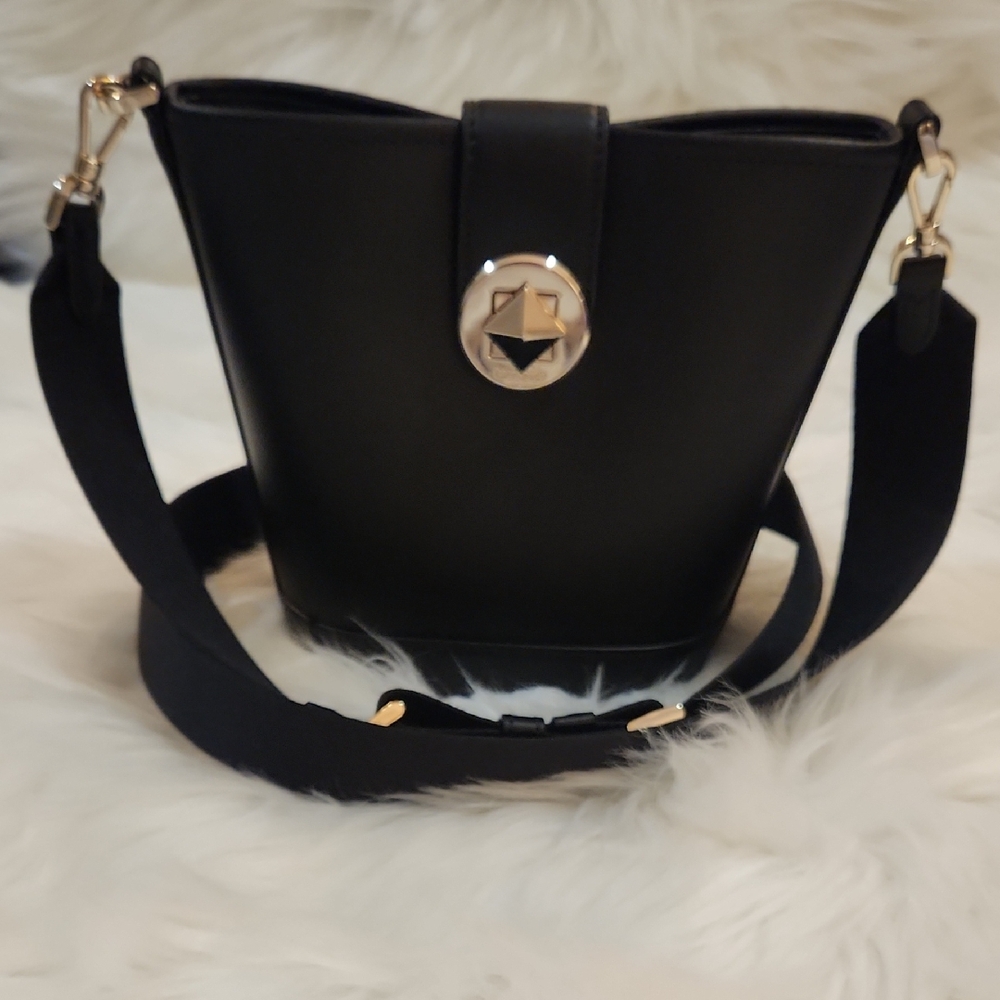 Elegant Black Women's Bag